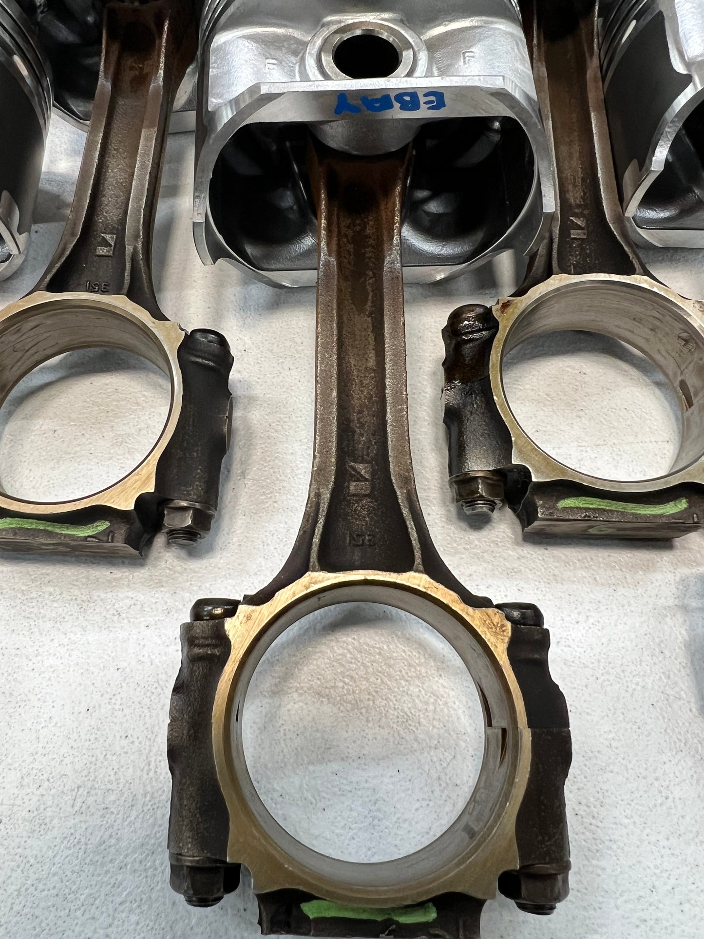 eBay Pistons on AMC Rods -  4.0 Pistons & Rods - New Pistons on Rods With Rings