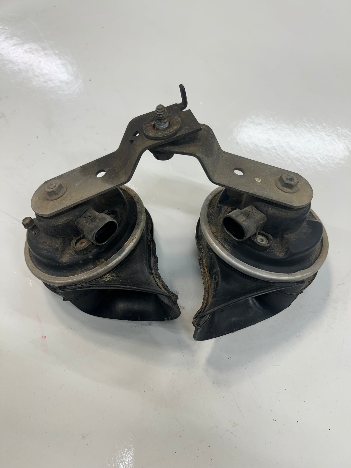 OEM Horns - Jeep Cherokee/ Grand Cherokee -  **All Years & Models*