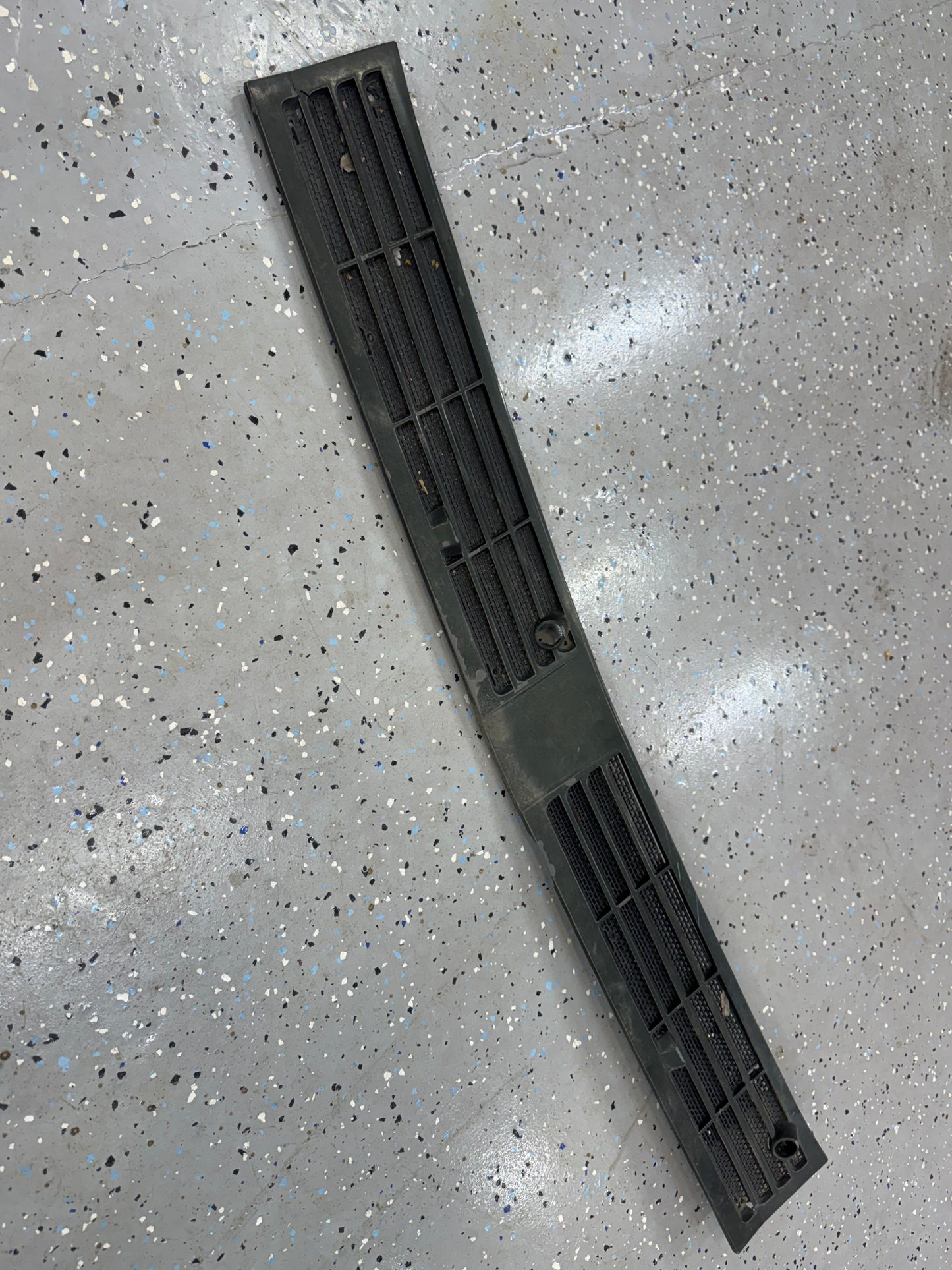 Cowl Tray Cover - Wiper Cover - Jeep Cherokee XJ 1984-2001 - IN STOCK