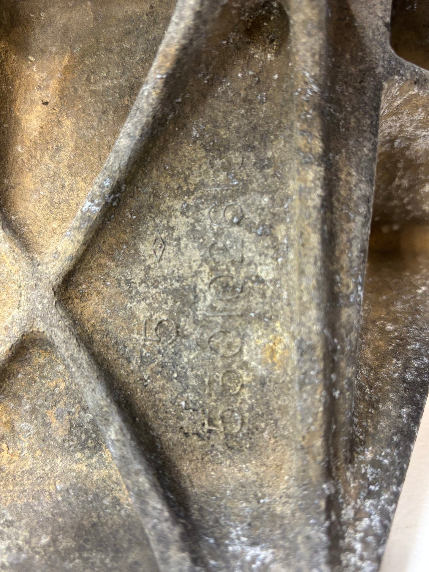 Cherokee XJ Fan Hub/ Alternator Bracket