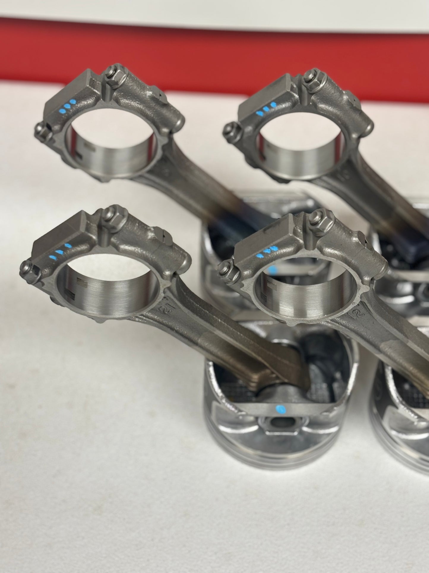 New Jeep 2.5 4 Cylinder Pistons Pre-Assembled on Used Rods. Full Set with New Rings