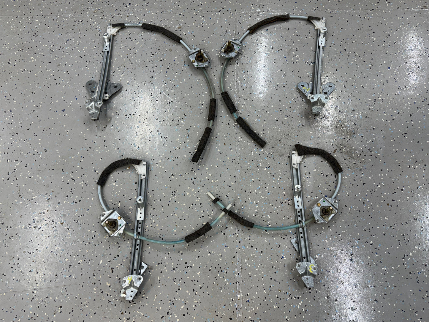 MANUAL Window Regulators - 1997-2001 Jeep Cherokee XJ