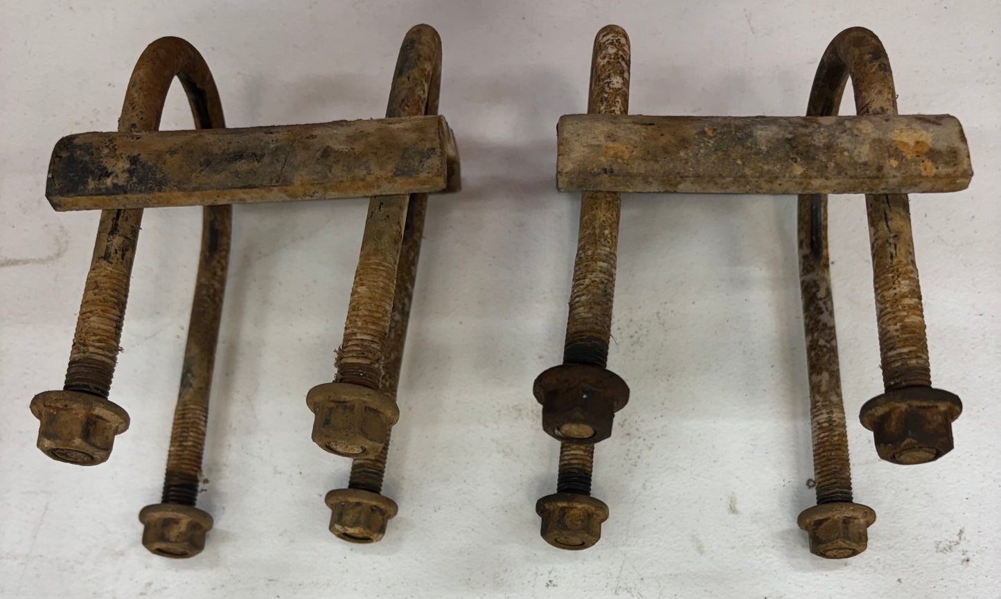 U-Bolts - Leaf Spring U-Bolt & Plate - Jeep Cherokee XJ - 1984-2001