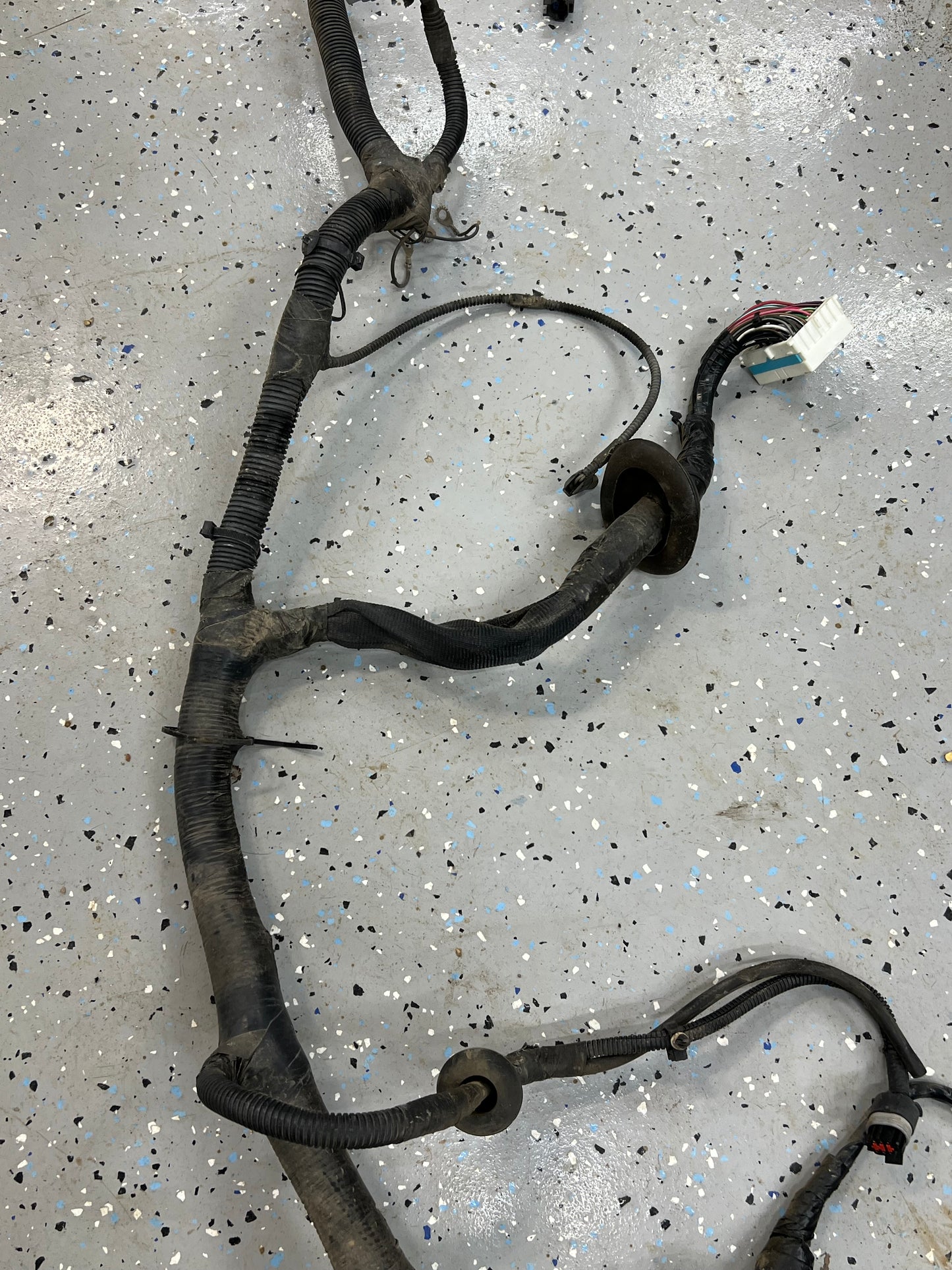Under Hood TO In Cab Wiring Harness - Jeep Cherokee XJ - 1998 - NON ABS