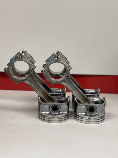 New Jeep 2.5 4 Cylinder Pistons Pre-Assembled on Used Rods. Full Set with New Rings