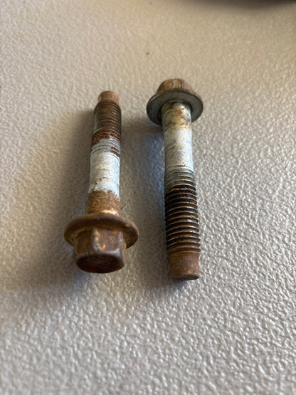 Jeep Grand Cherokee WJ Rear Shock Bolts.  Both Upper/Lower
