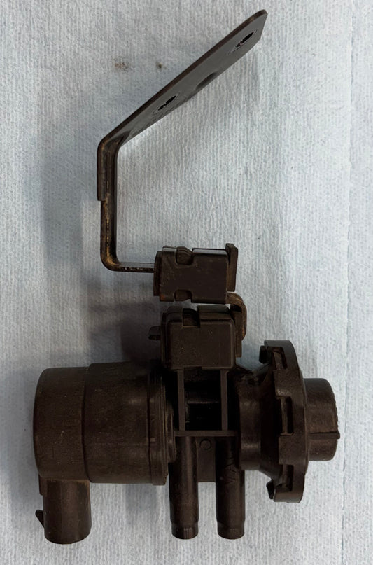 EVAP Fuel Vapor Purge Valve & Charcoal Canister - Jeep Cherokee XJ