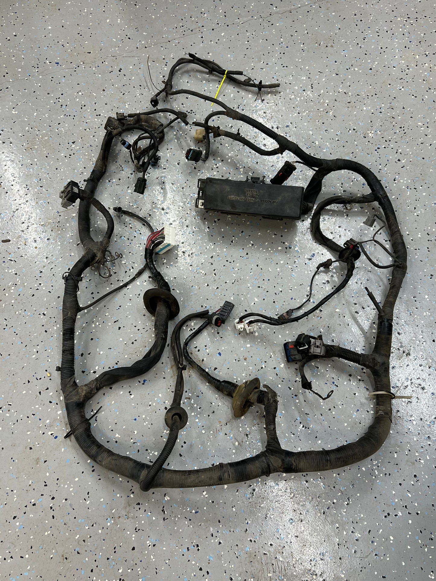 Under Hood TO In Cab Wiring Harness - Jeep Cherokee XJ - 1998 - NON ABS