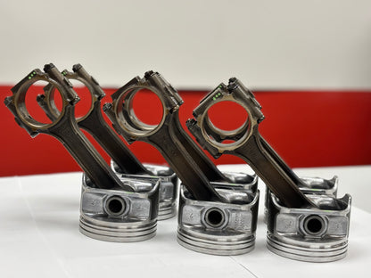 New 4.0 Pistons Pre-Assembled on Rods - Full Set with New Rings