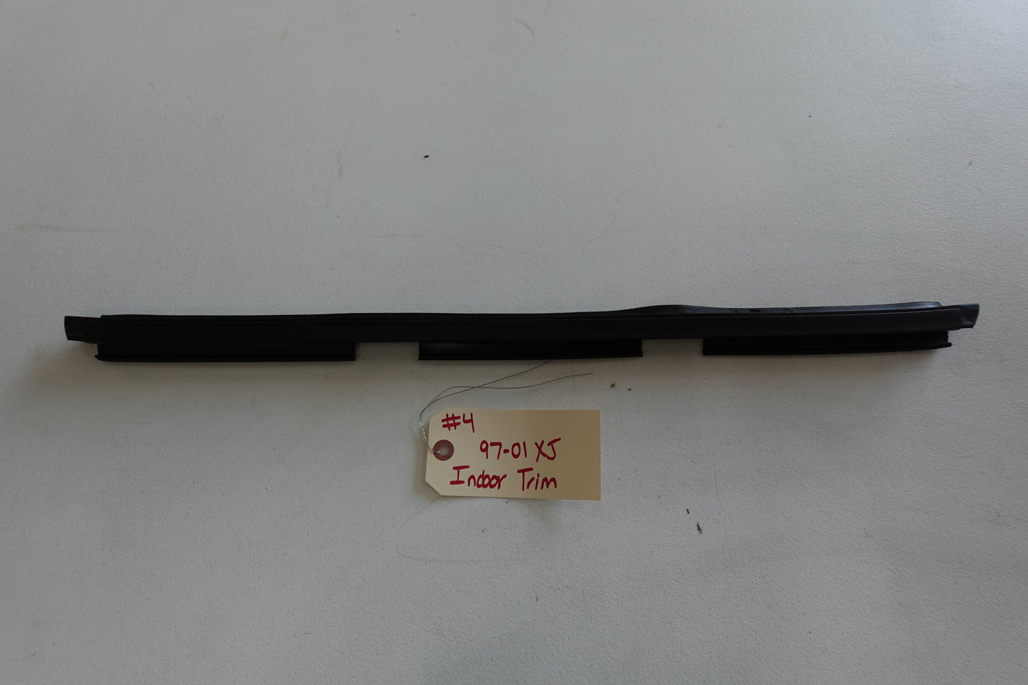 Lower Window Seal / Sweeps - Trim - 1997-2001 XJ - 2 & 4-Door