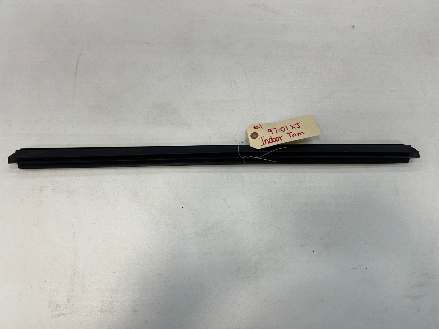 Lower Window Seal / Sweeps - Trim - 1997-2001 XJ - 2 & 4-Door