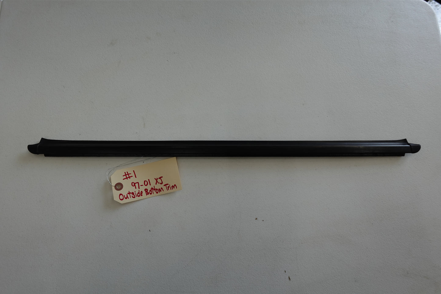 Lower Window Seal / Sweeps - Trim - 1997-2001 XJ - 2 & 4-Door