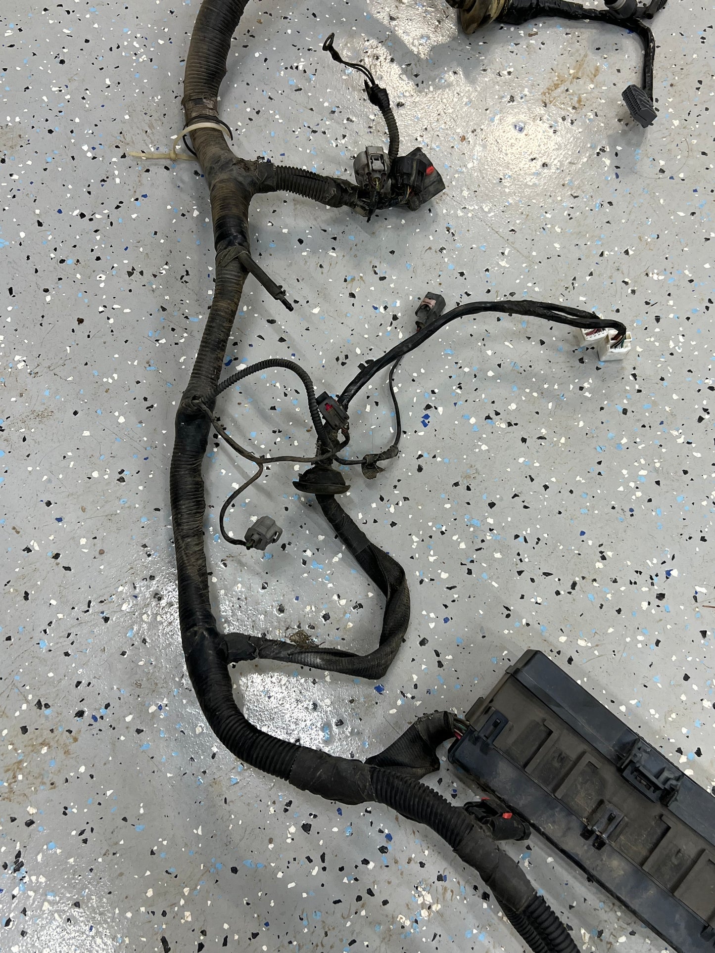 Under Hood TO In Cab Wiring Harness - Jeep Cherokee XJ - 1998 - NON ABS