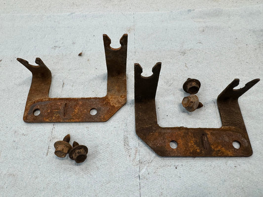 ABS Wire Support Bracket & Bolts - Front Axle - 1991-2006 Jeep Axle