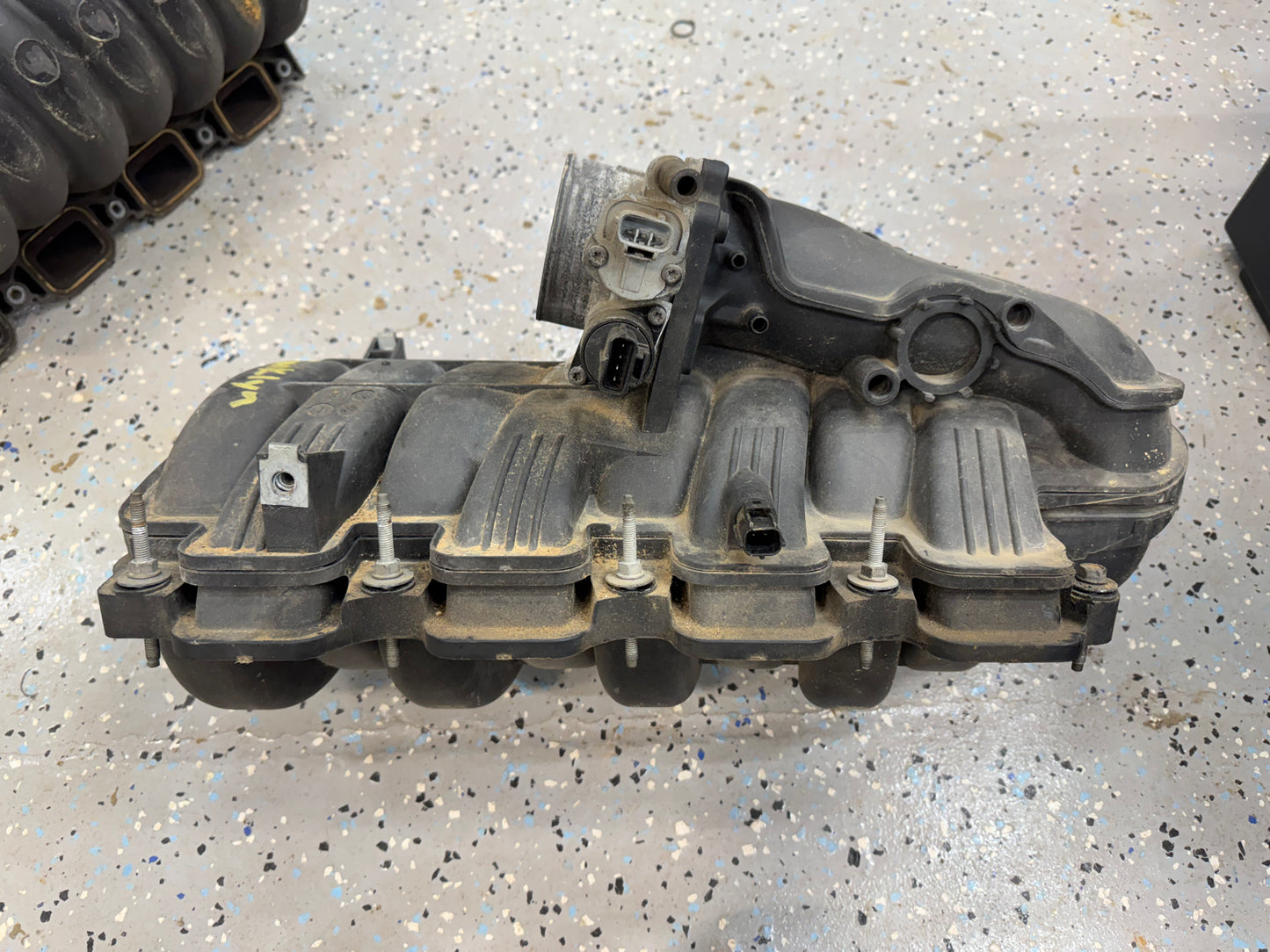 Air Intake Manifold - 4.7 V8 - Jeep Grand Cherokee 2003-2004