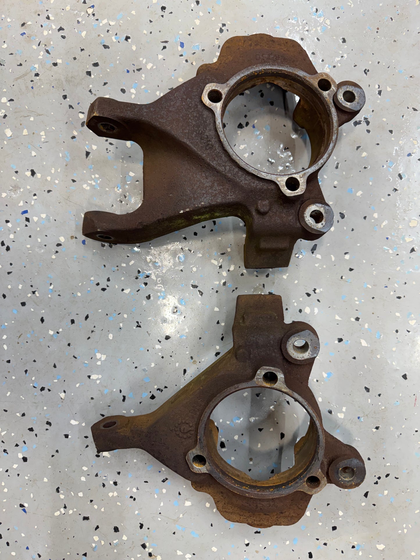 Steering Knuckles - Spindle - OEM - 1999-2004 Jeep Grand Cherokee - Both Sides