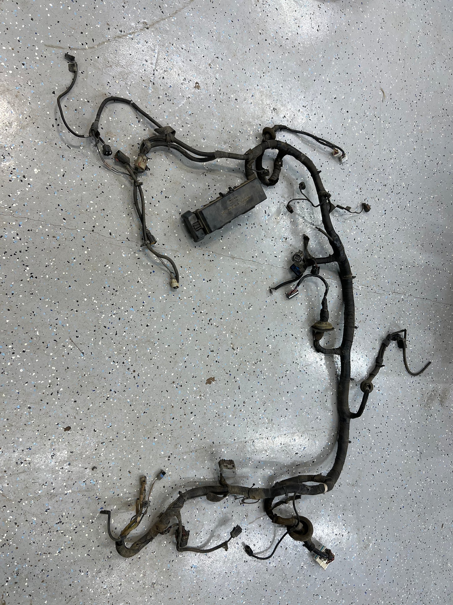 Under Hood TO In Cab Wiring Harness - Jeep Cherokee XJ - 2000-2001 - NON ABS
