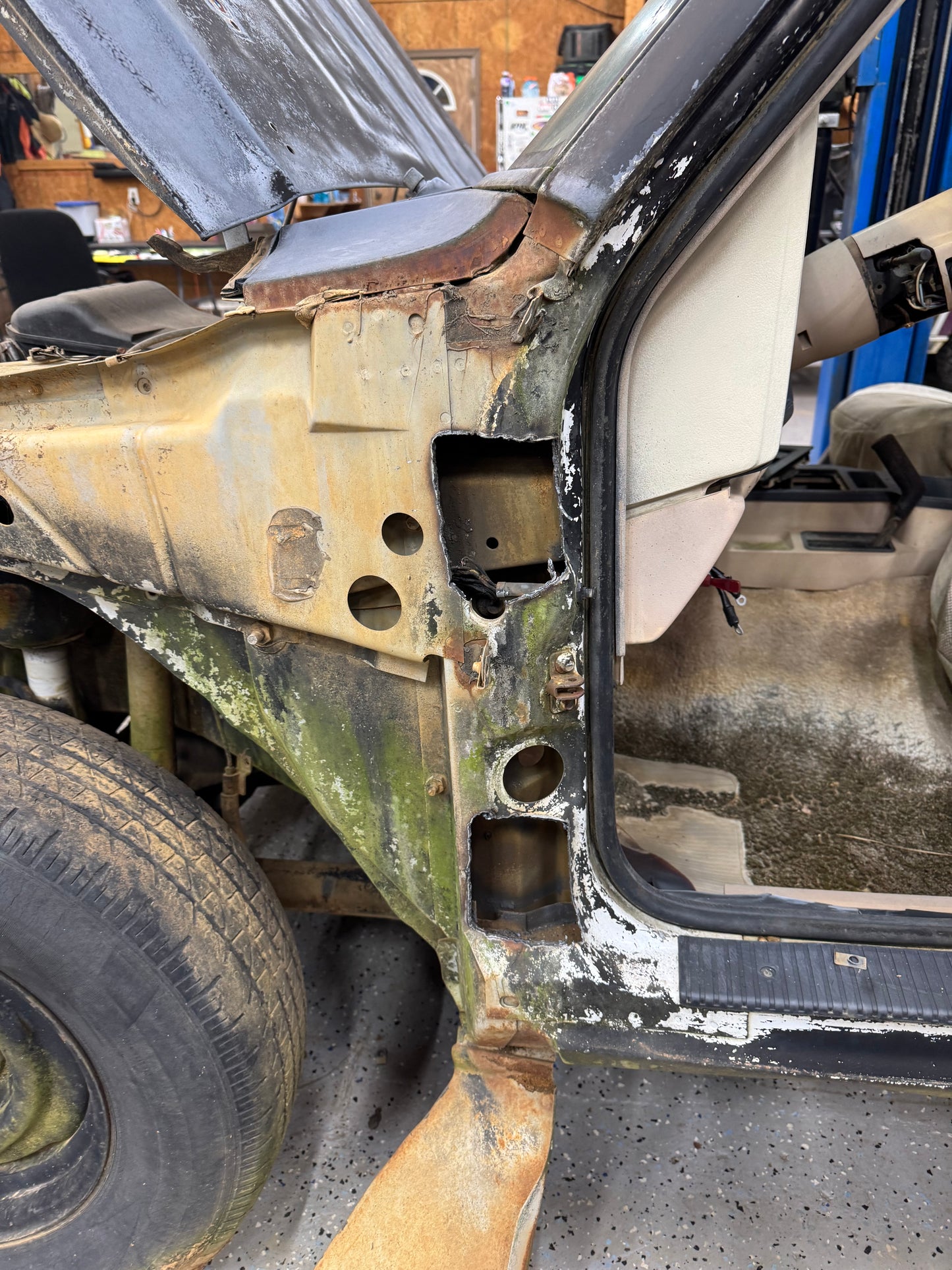 Door Hinges - 1984-2001 - Jeep Cherokee XJ 2 & 4 Door Models - NEEDS PICTURES