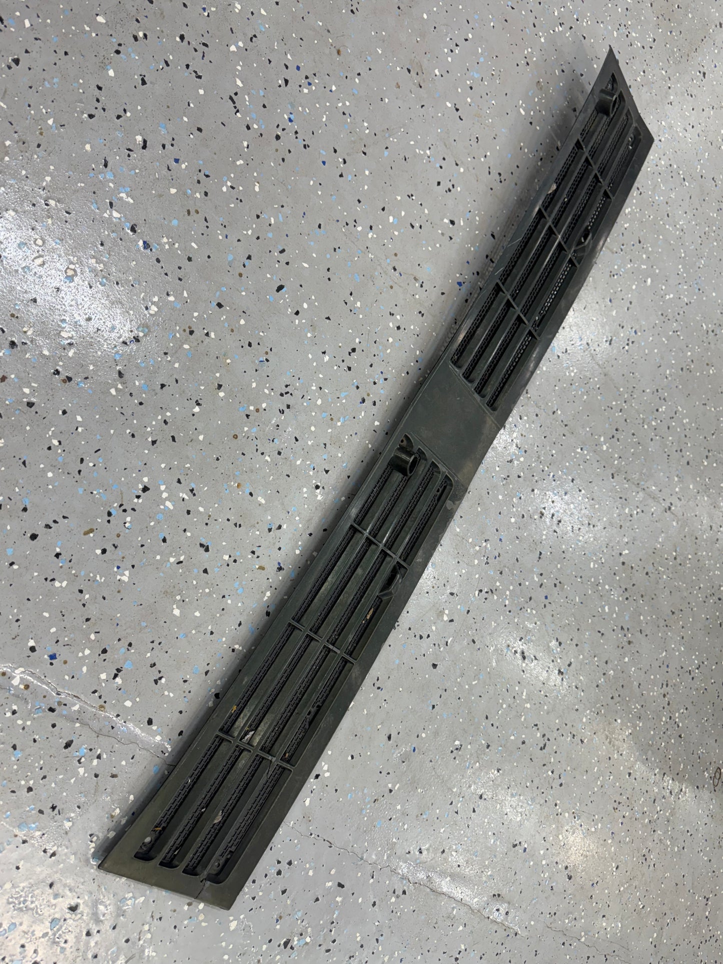 Cowl Tray Cover - Wiper Cover - Jeep Cherokee XJ 1984-2001 - IN STOCK