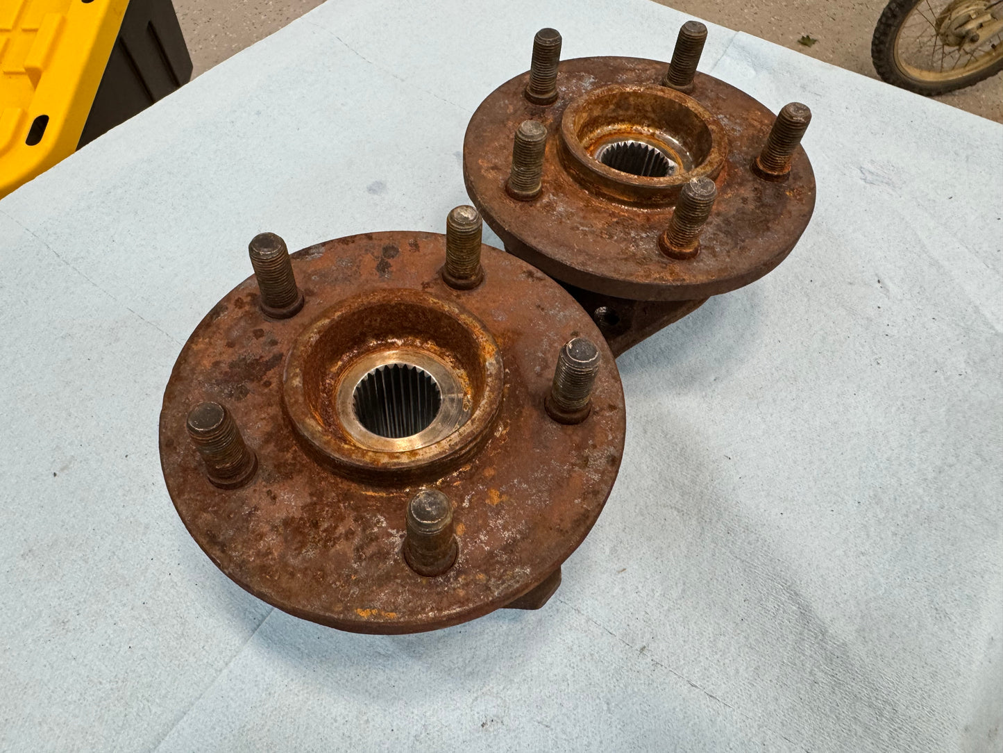 Front Hub Bearing - USED - 1999-2004 - Jeep Grand Cherokee WJ