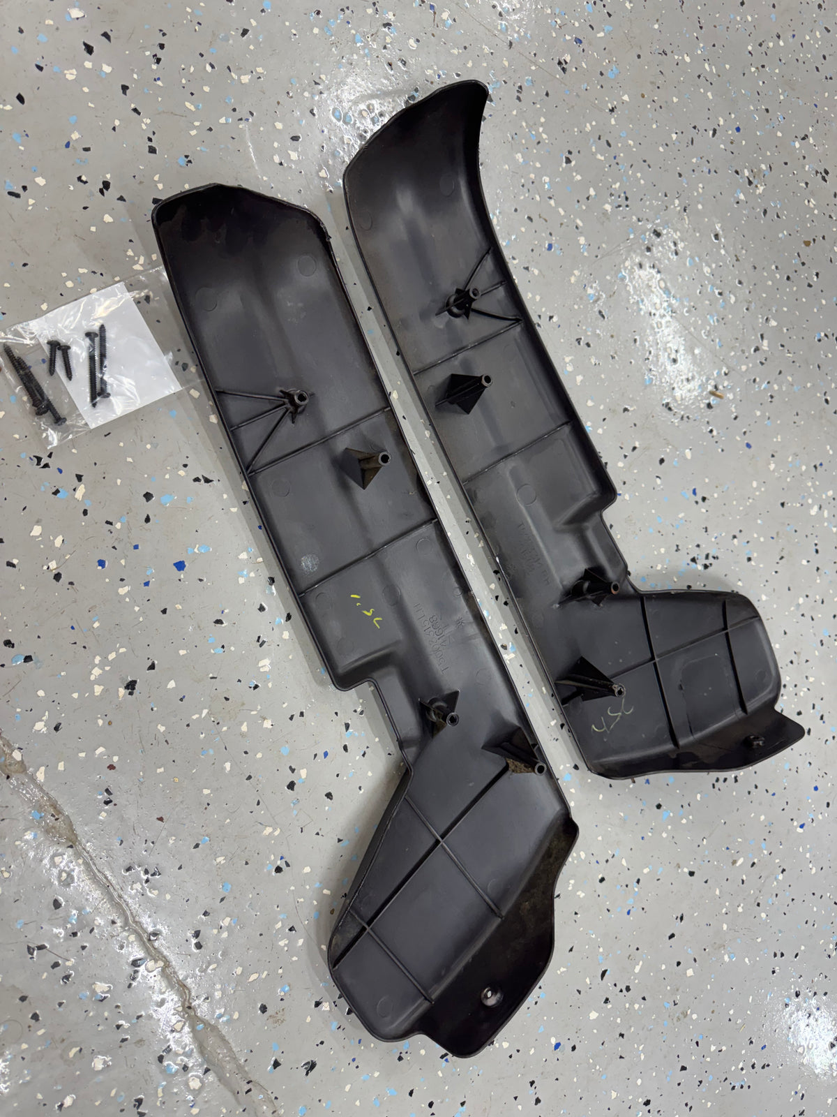 Seat Base Side Covers - Jeep Cherokee XJ - 1997-2001