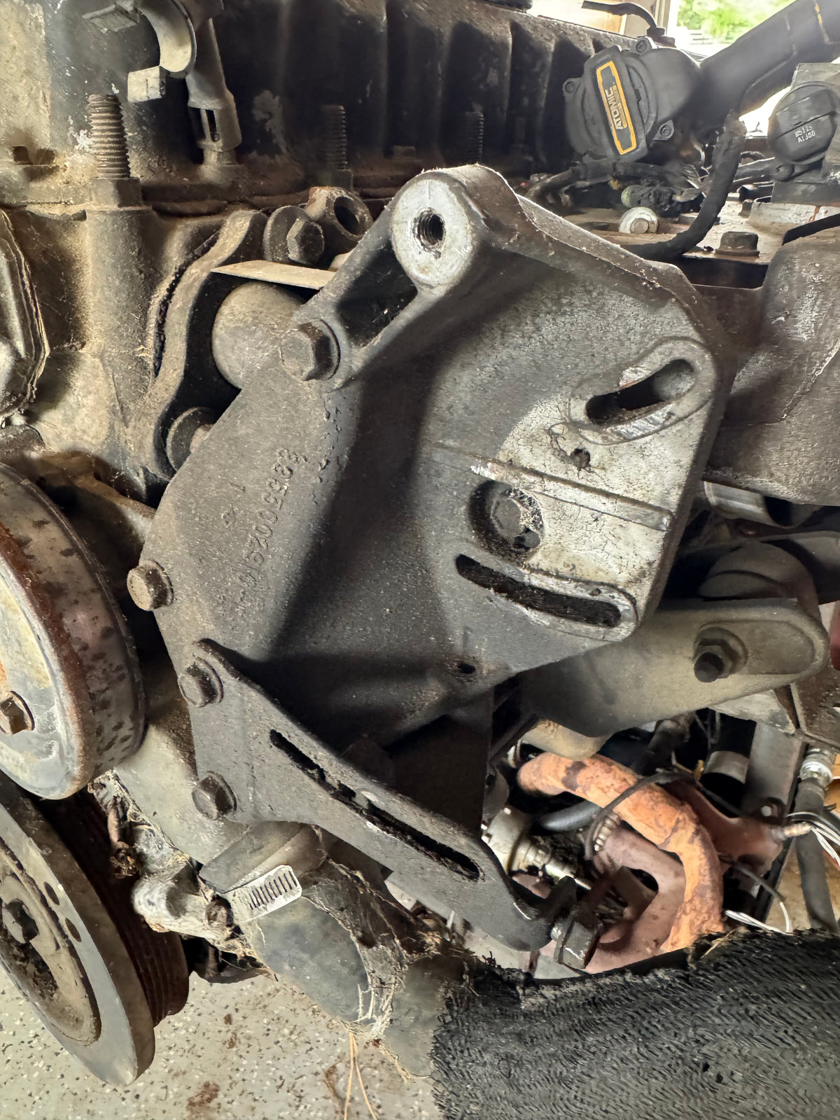 Power Steering Bracket & Tensioner Bolts - 1987-1995 - Jeep 4.0 & 2.5