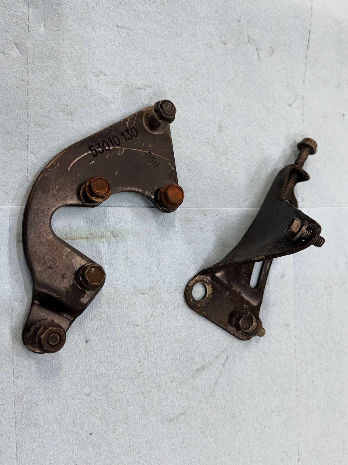 Power Steering Tensioner Bolt & Support Bracket  - 1987-1995 - Jeep 4.0 & 2.5