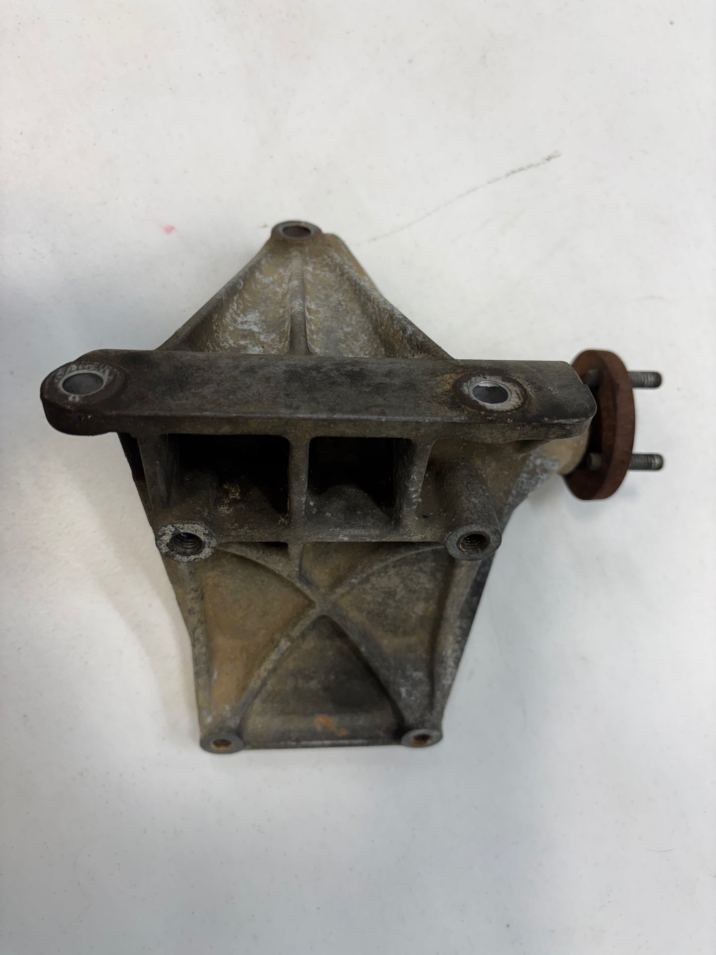 Cherokee XJ Fan Hub/ Alternator Bracket