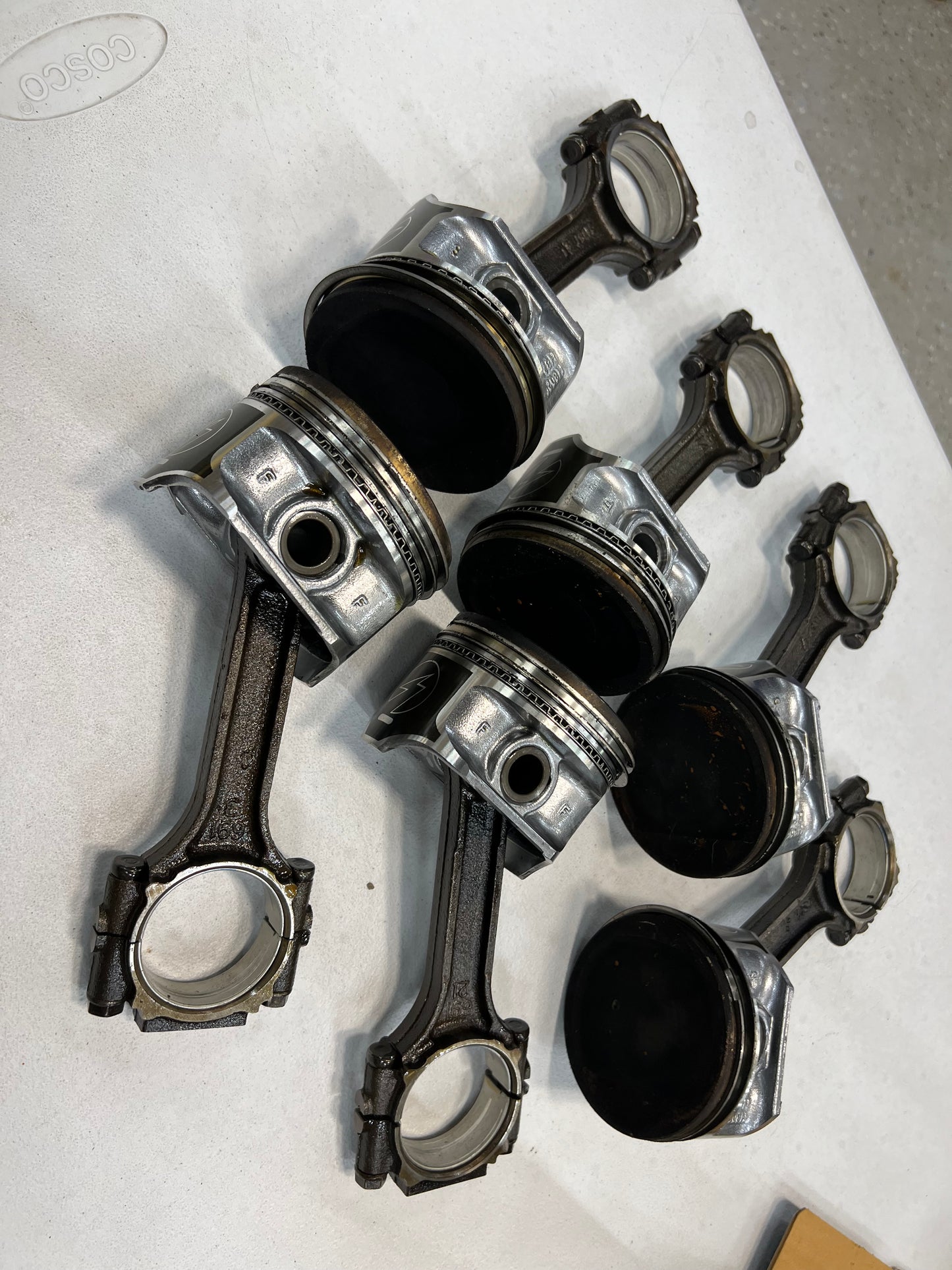 100 Miles - USED -  4.0 Pistons & Rods - NewISH Pistons on Rods With Rings -