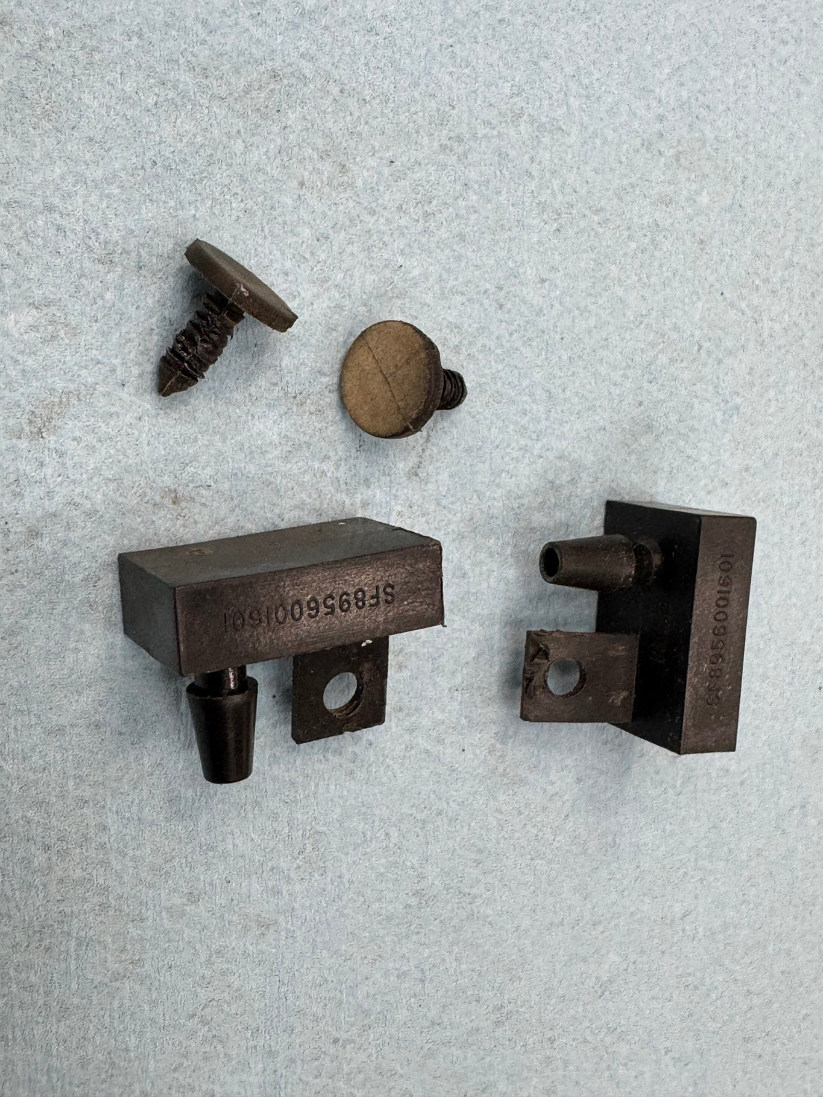 Wiper Spray Nozzles - Front & Rear - Jeep Cherokee XJ 1984-2001