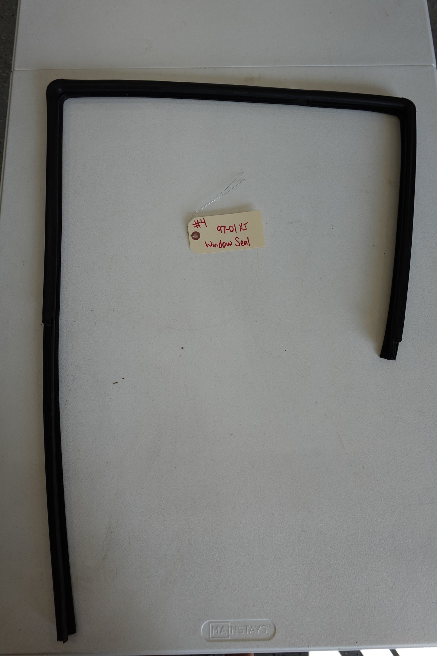 Window Seal & Track - Jeep Cherokee XJ - 1997-2001