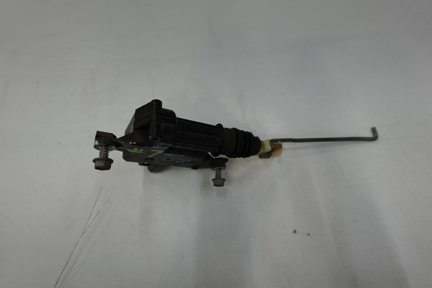 Liftgate Parts & Accessories  Latch-Lock-Handle-Wiring  97-01 Jeep Cherokee XJ