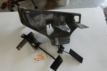 97-01 Jeep Cherokee XJ OEM Gas & Brake Pedal Assembly Automatic & Manual