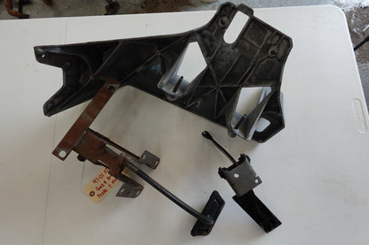 97-01 Jeep Cherokee XJ OEM Gas & Brake Pedal Assembly Automatic & Manual