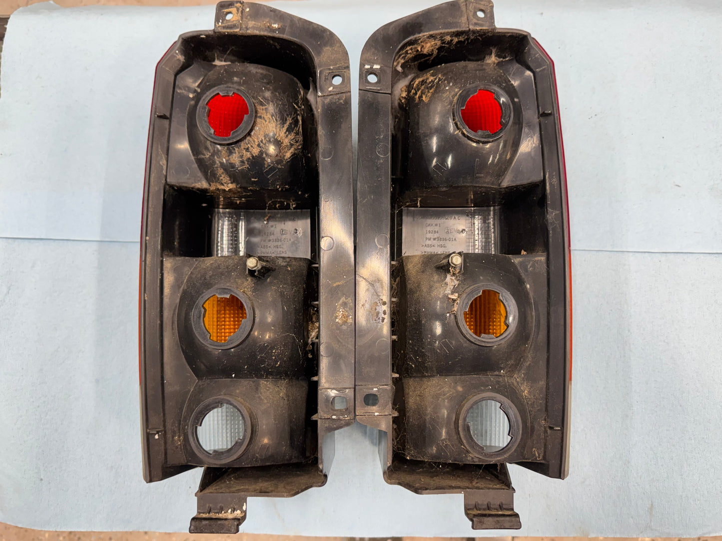 Rear Tail Lights - Jeep Cherokee XJ - 1997-2001