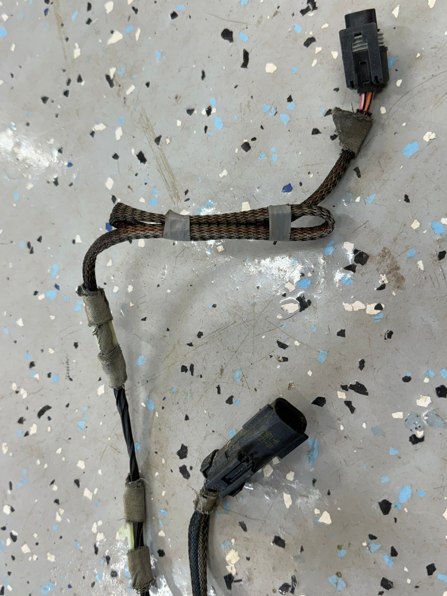 Liftgate Parts & Accessories  Latch-Lock-Handle-Wiring  97-01 Jeep Cherokee XJ