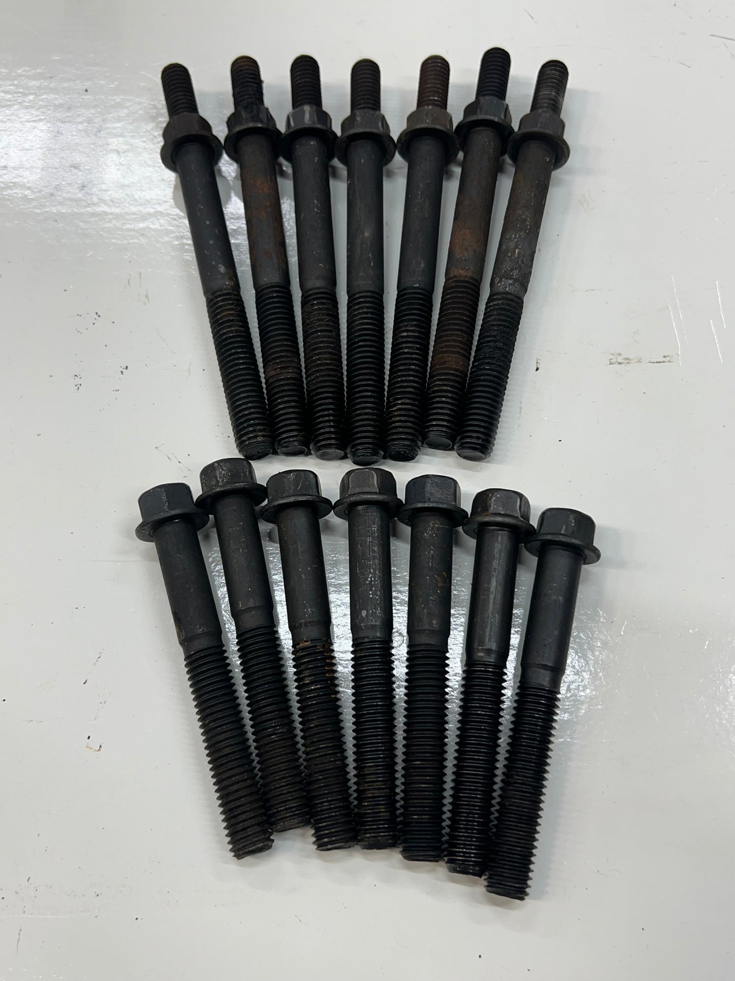 Cylinder Head Bolts -OEM-  Jeep 4.0 & 2.5 - 1987-1995