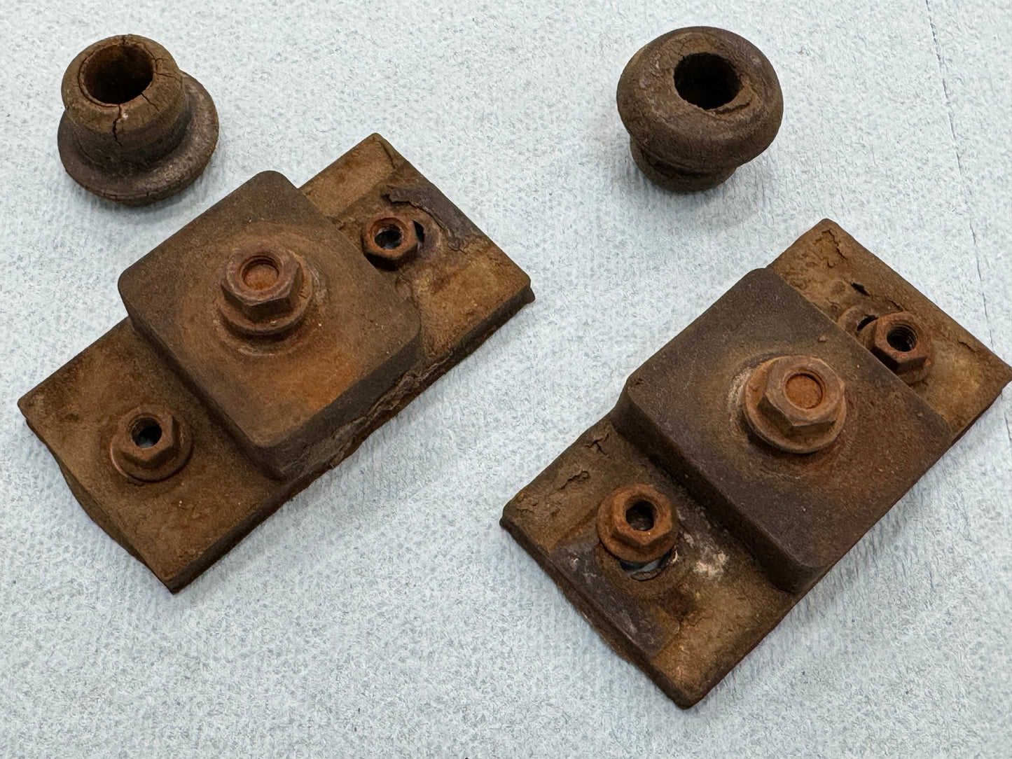Radiator Mounts - Lower & Upper - Jeep XJ