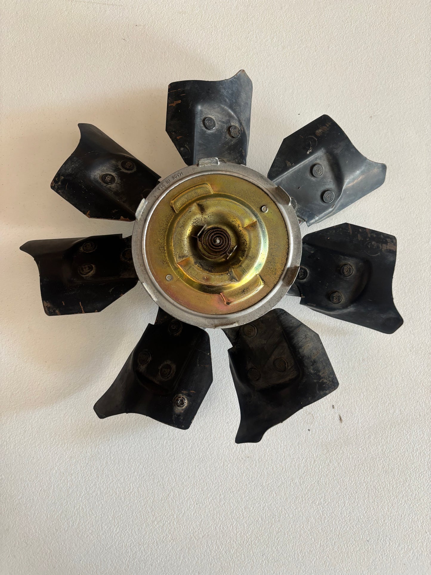 87-01 Jeep Cherokee XJ Factory Manual Fan Blade with Clutch. Factory/Aftermarket