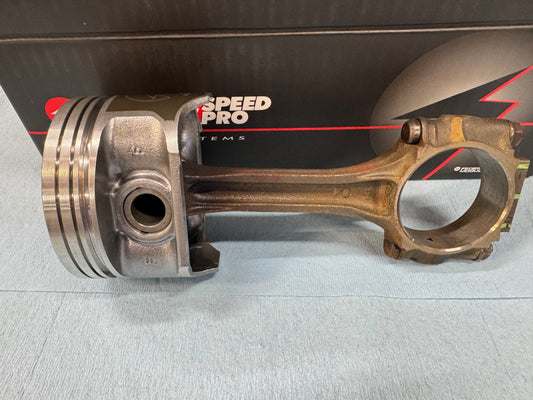 NEW Sealed Power Pistons on AMC Rods -  4.0 Pistons & Rods & Rings