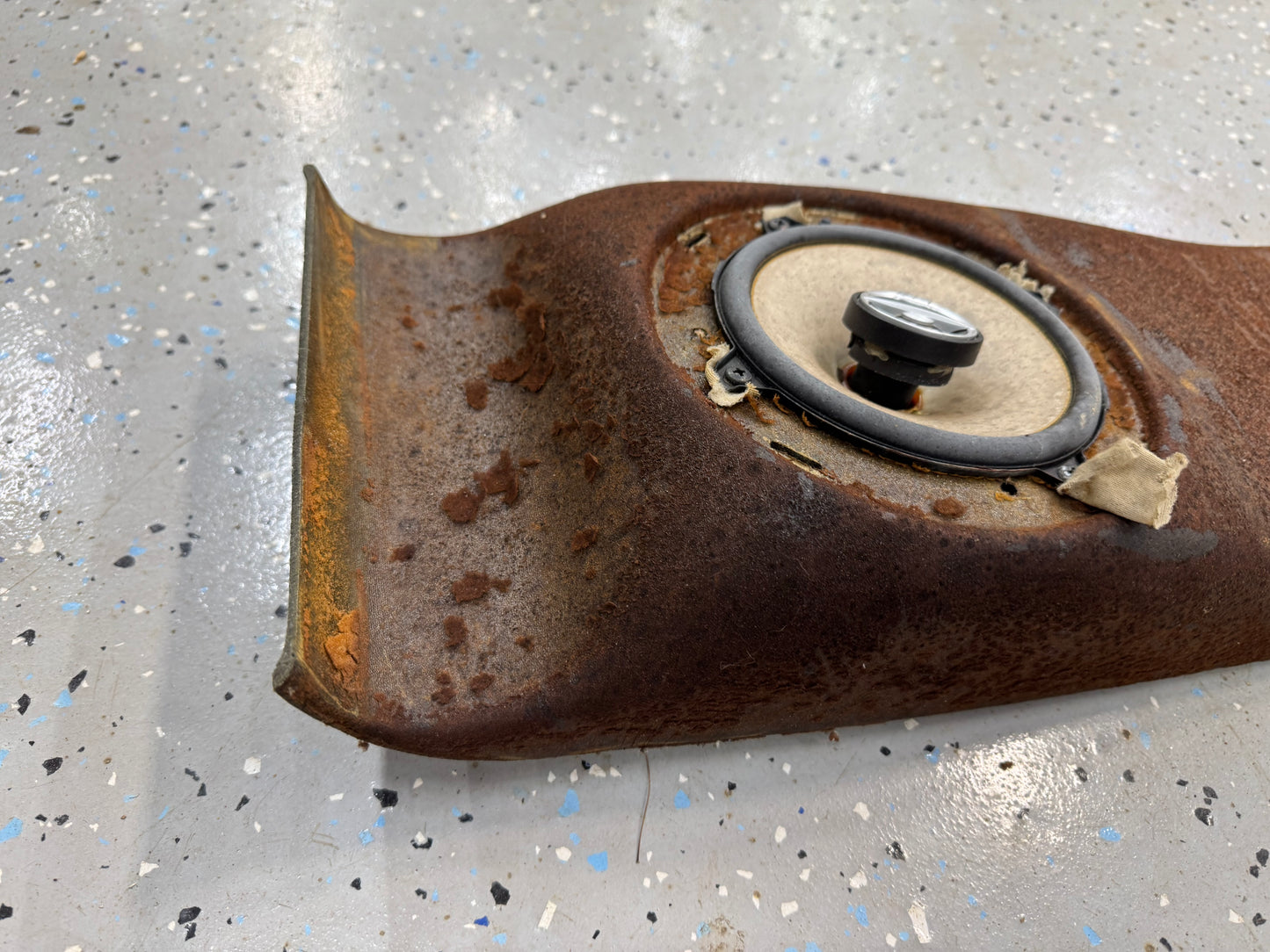 Overhead Speaker Sound Bar -  Jeep Cherokee XJ -  1991-1996