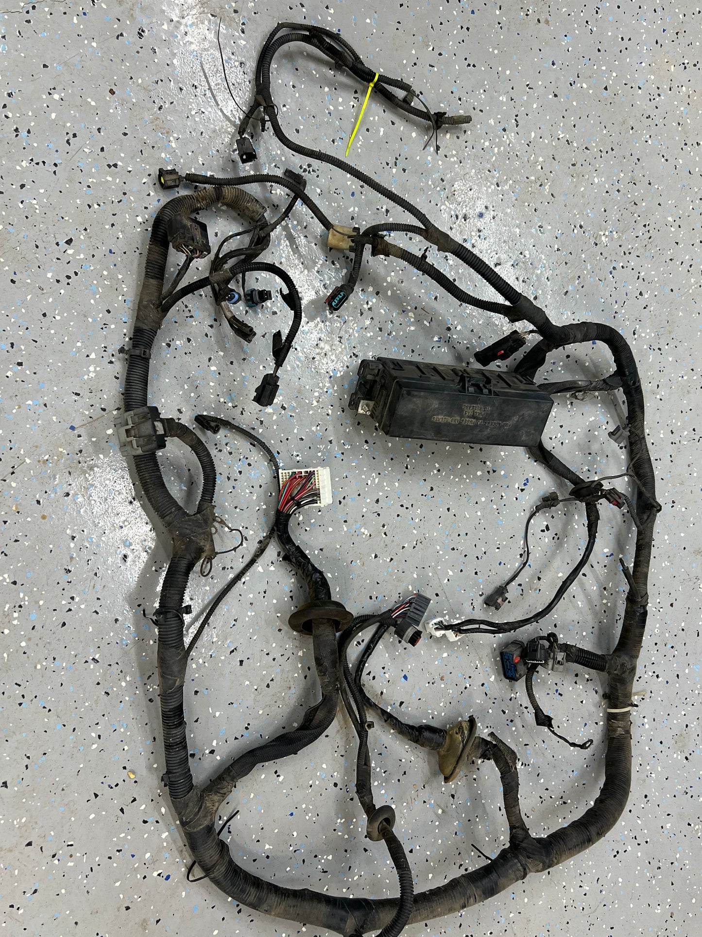 Under Hood TO In Cab Wiring Harness - Jeep Cherokee XJ - 1998 - NON ABS
