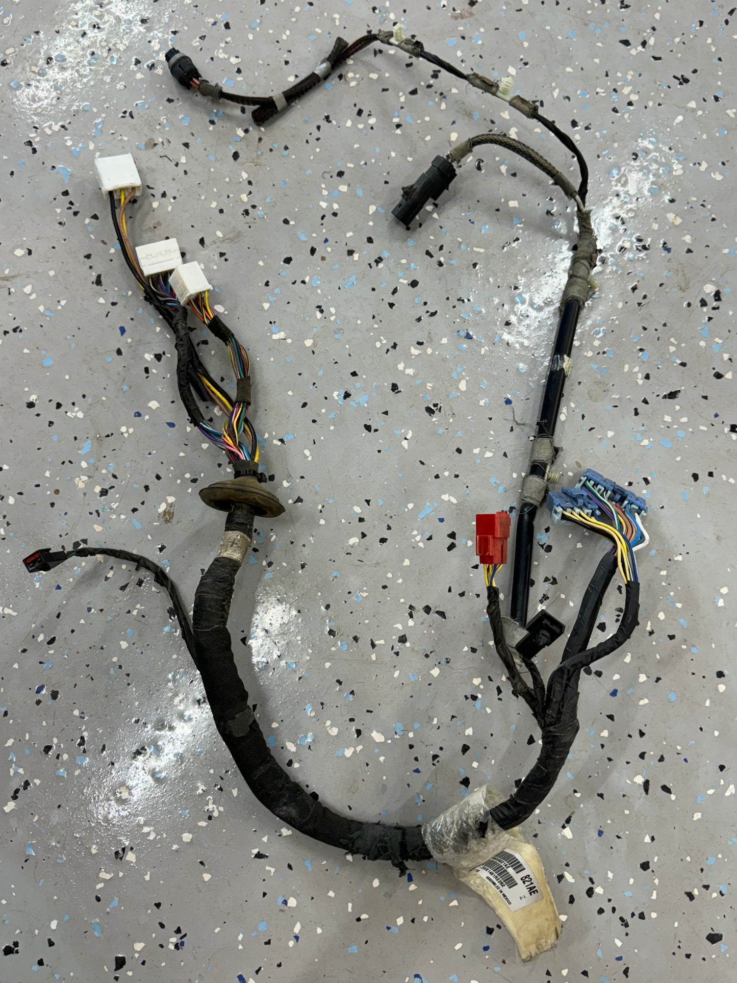 Liftgate Parts & Accessories  Latch-Lock-Handle-Wiring  97-01 Jeep Cherokee XJ