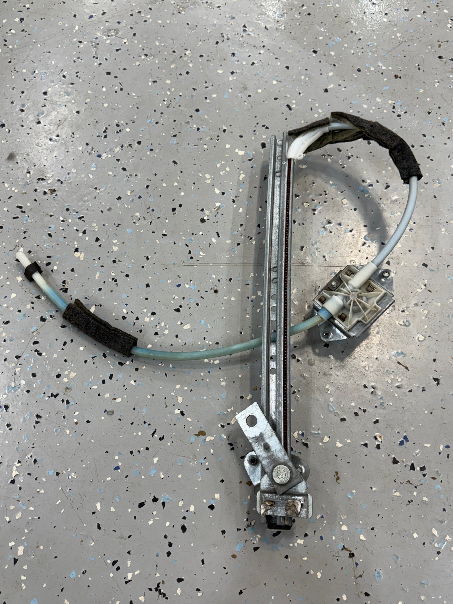 MANUAL Window Regulators - 1997-2001 Jeep Cherokee XJ