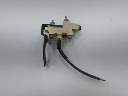 ZJ/XJ Rear Disc Brake Proportional Valve.