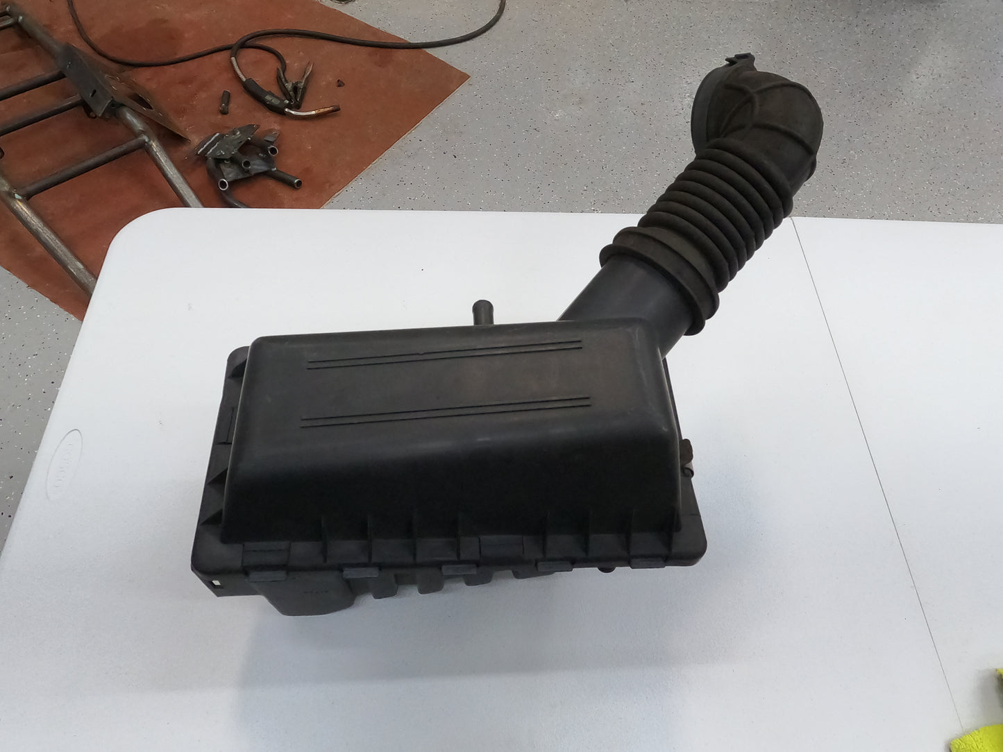 Jeep Cherokee XJ FACTORY Air Intake box