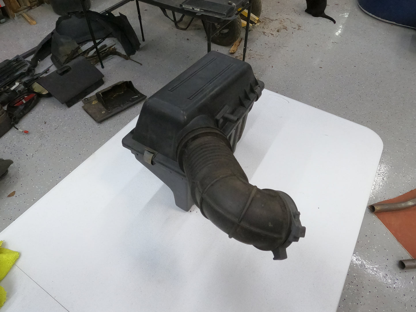 Jeep Cherokee XJ FACTORY Air Intake box