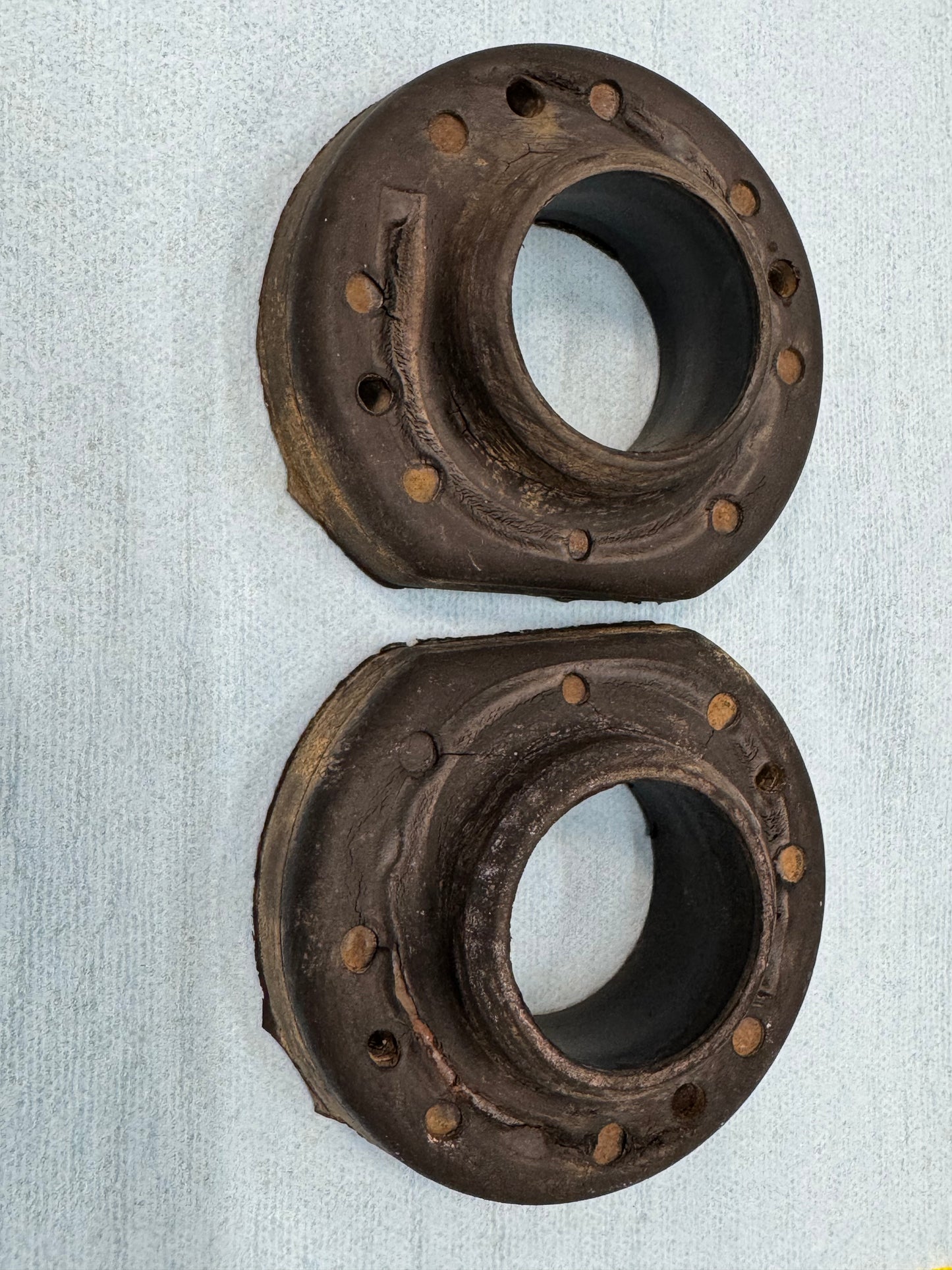 Spring Isolators -  Front & Rear - Jeep Cherokee & Grand Cherokee - All Models -