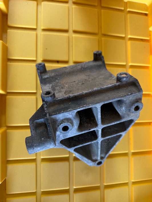 A/C Compressor & Alternator Bracket - 1993-1998 Jeep Grand Cherokee ZJ - 40L