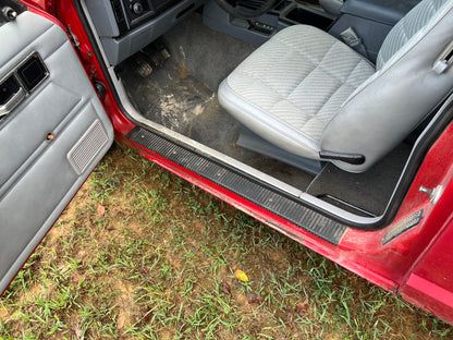 Door Jam Step Plastic Covers - Rocker Guard Trim 87-01 XJ  *2 & 4 Doors*